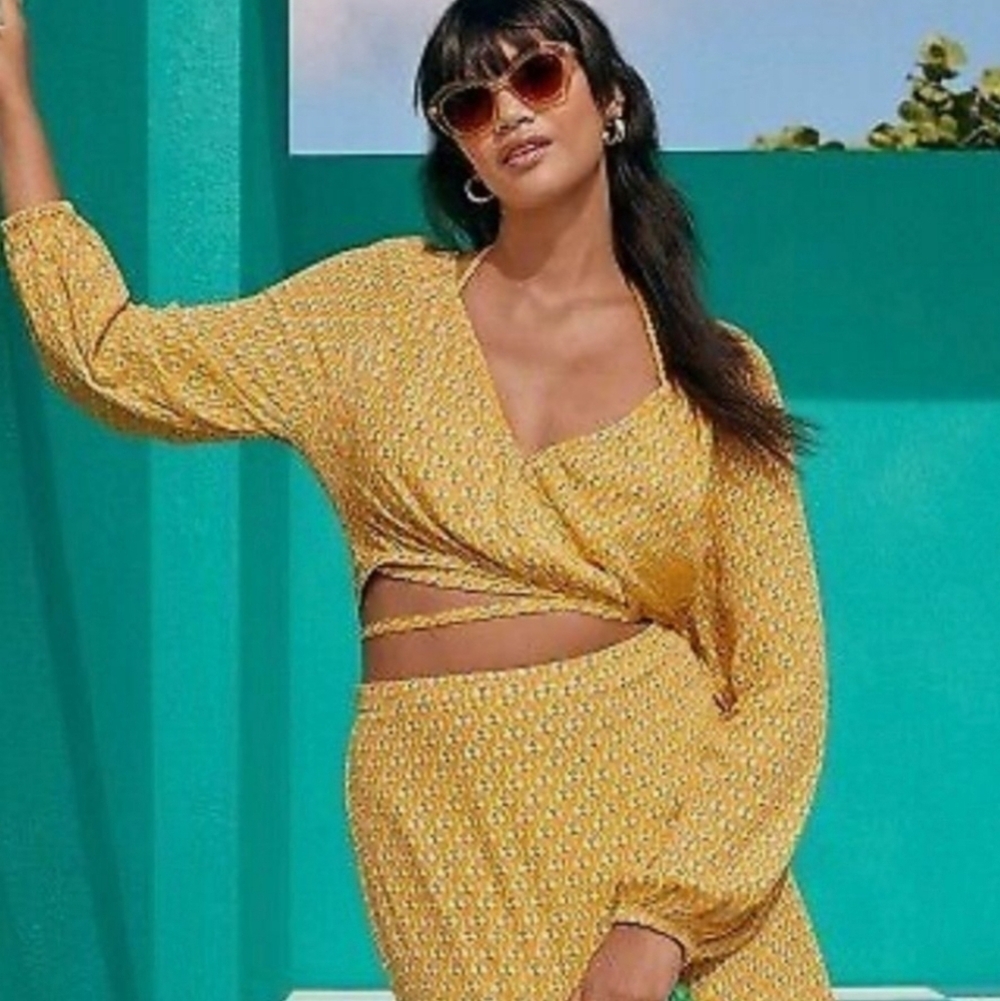 Rhode x Target Women's Dainty Lotus Print Wrap Top Cropped Yellow Turquoise 1X